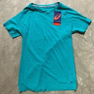ASICS Womens Athletic Shirt New Size Medium